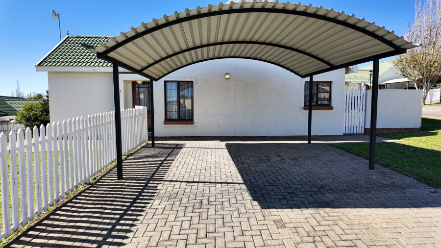 3 Bedroom Property for Sale in Hillside Free State